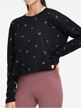 Victoria’s Secret PINK Cherry Print Cropped Long Sleeve Tee Black L Y2K